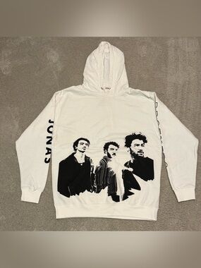 Jonas Brothers The Tour Five Albums One Night Pullover Hoodie Sweatshirt Large